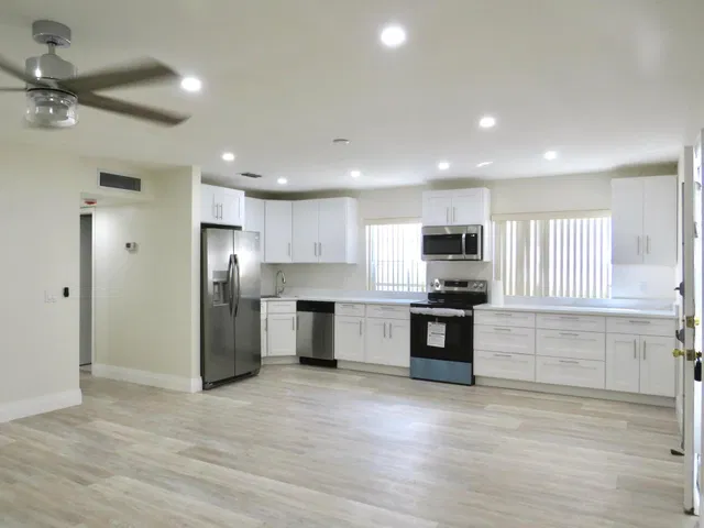 Residence photo 5