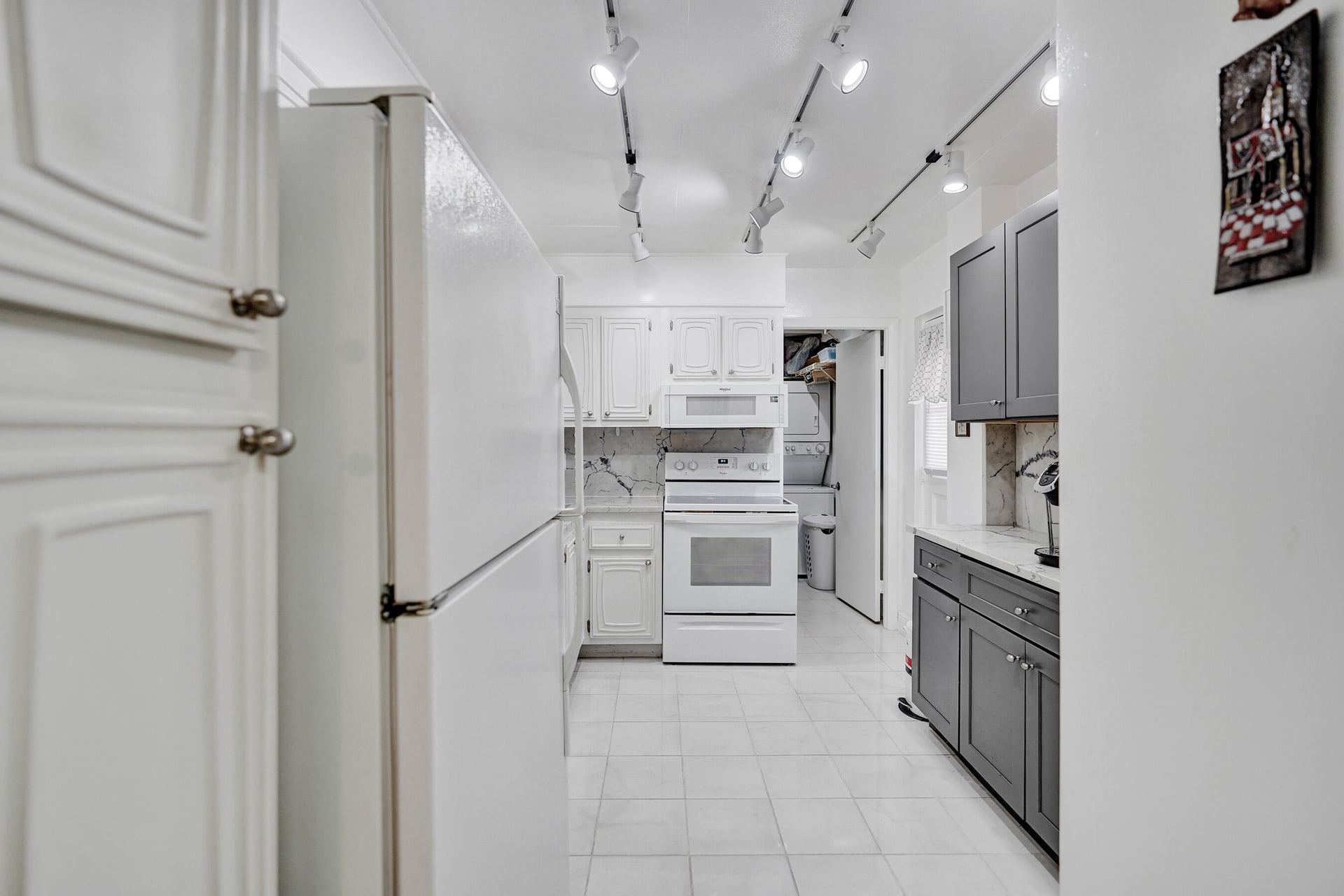 Unit 116 photo 5