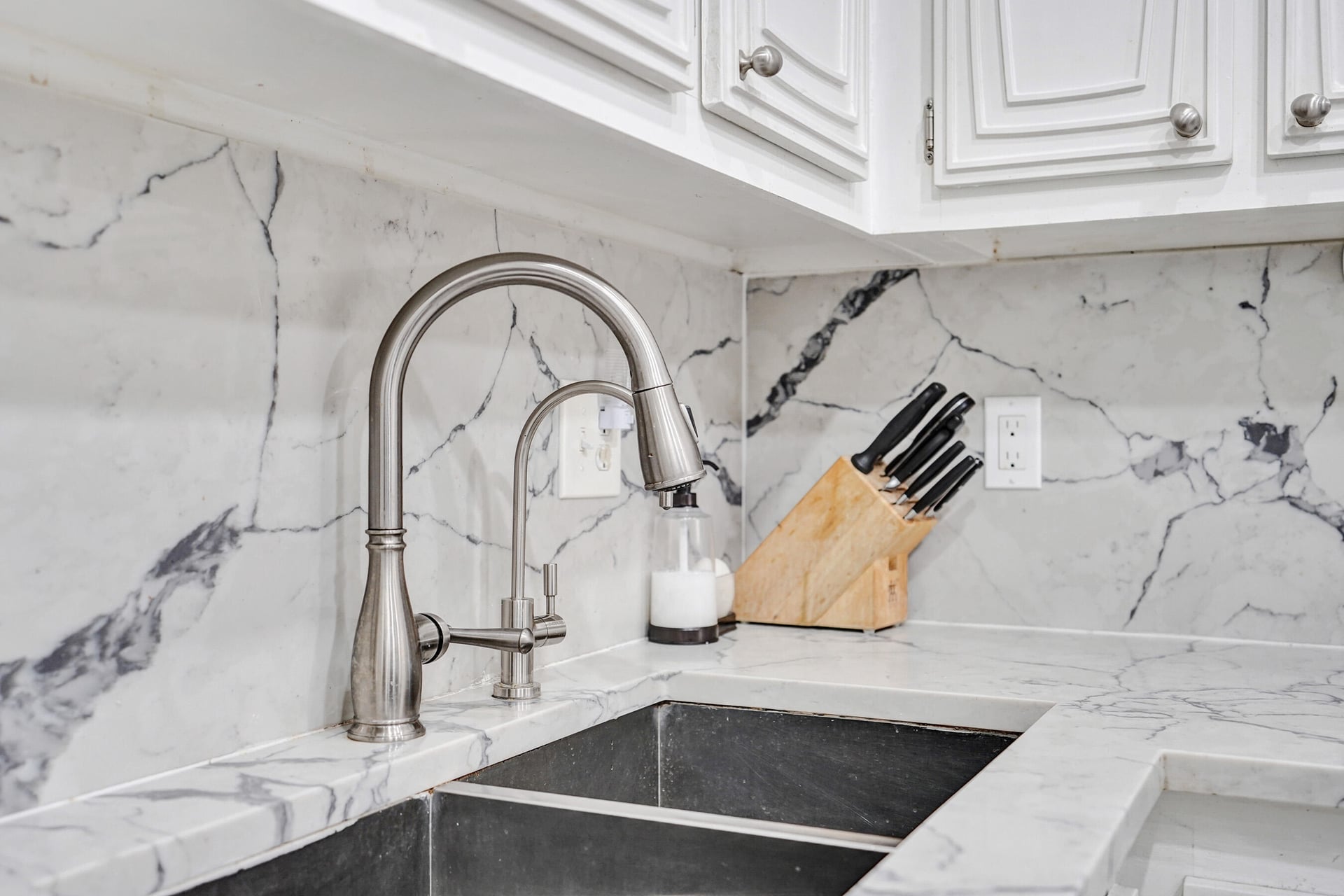Unit 116 photo 10