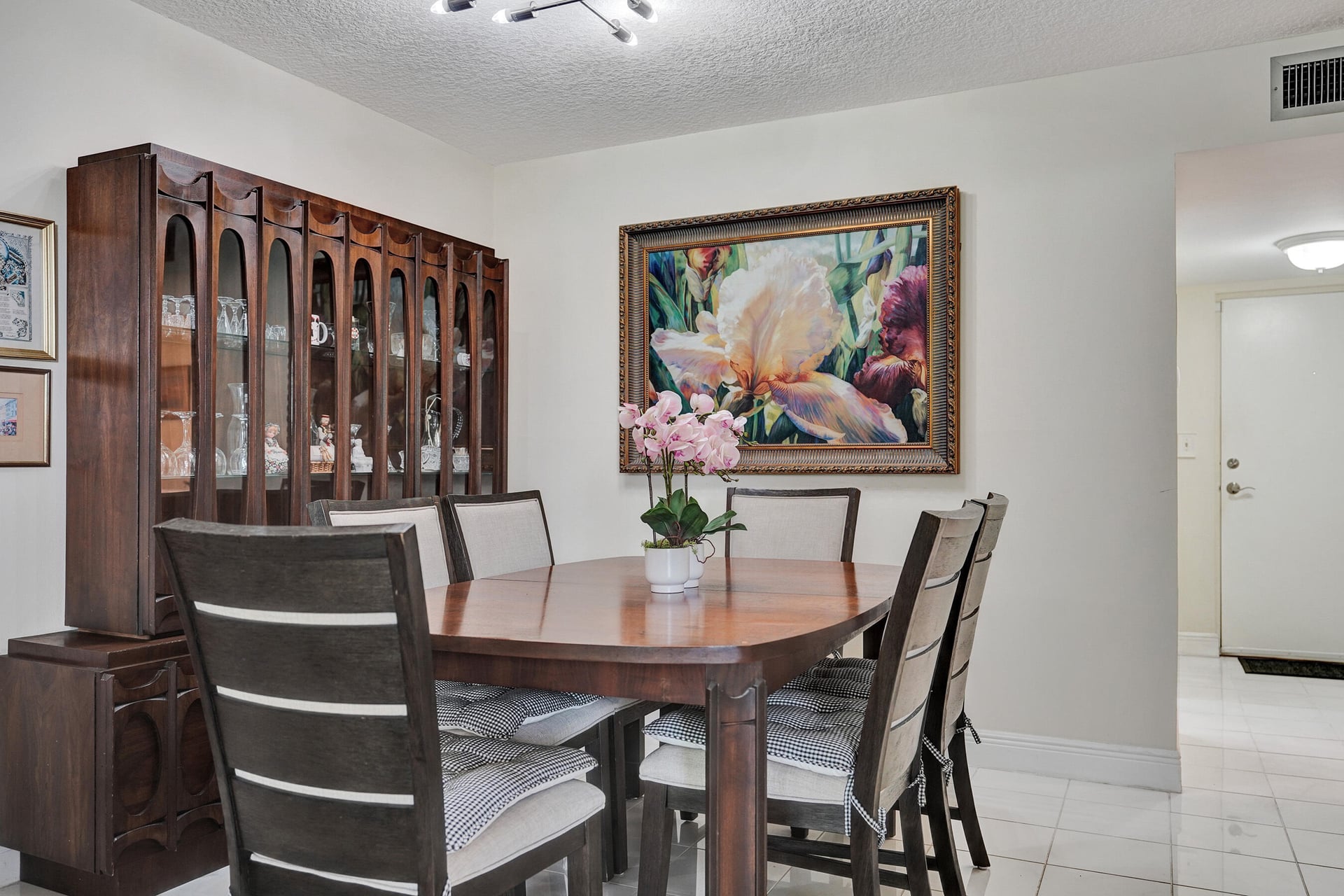 Unit 116 photo 23