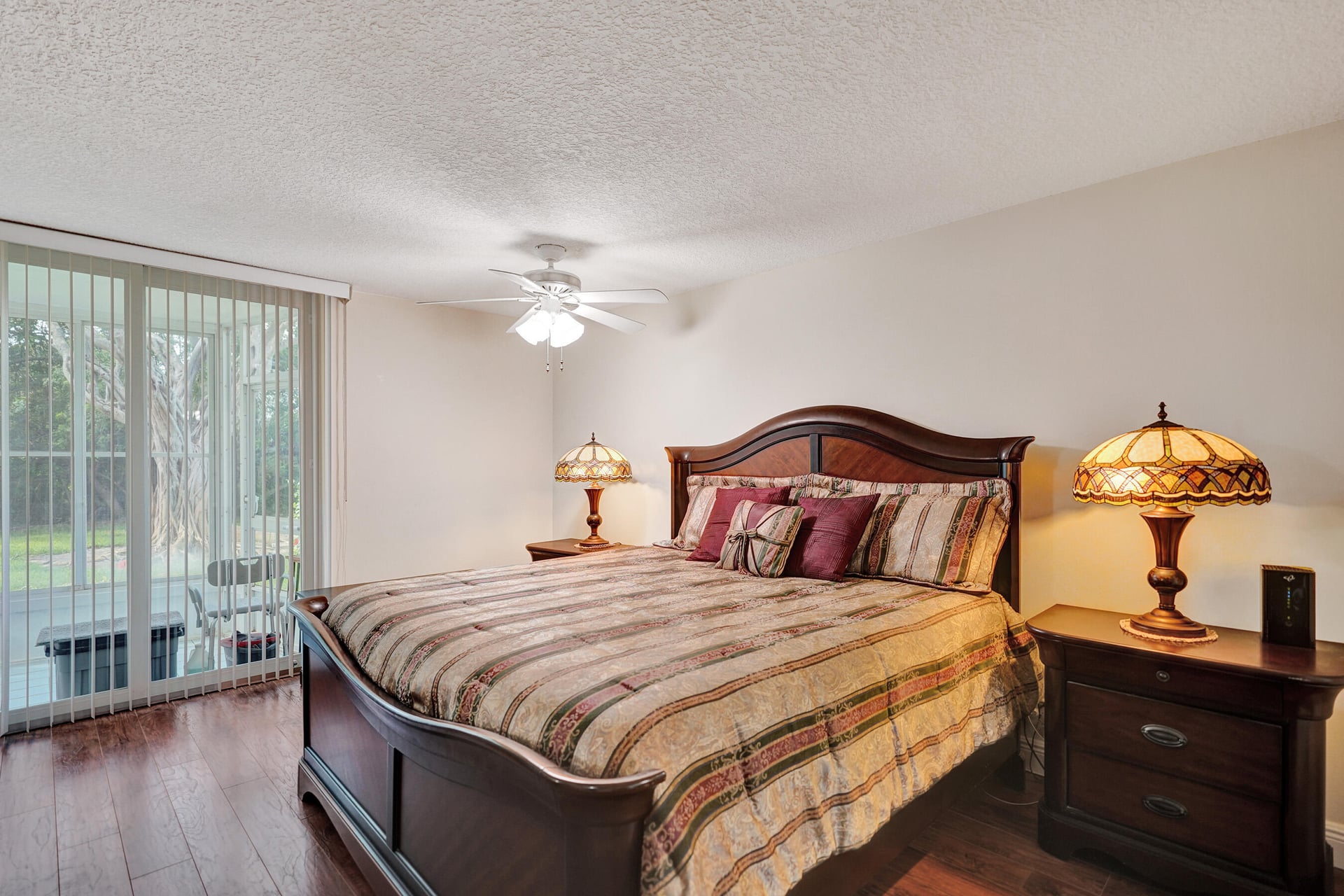 Unit 116 photo 27