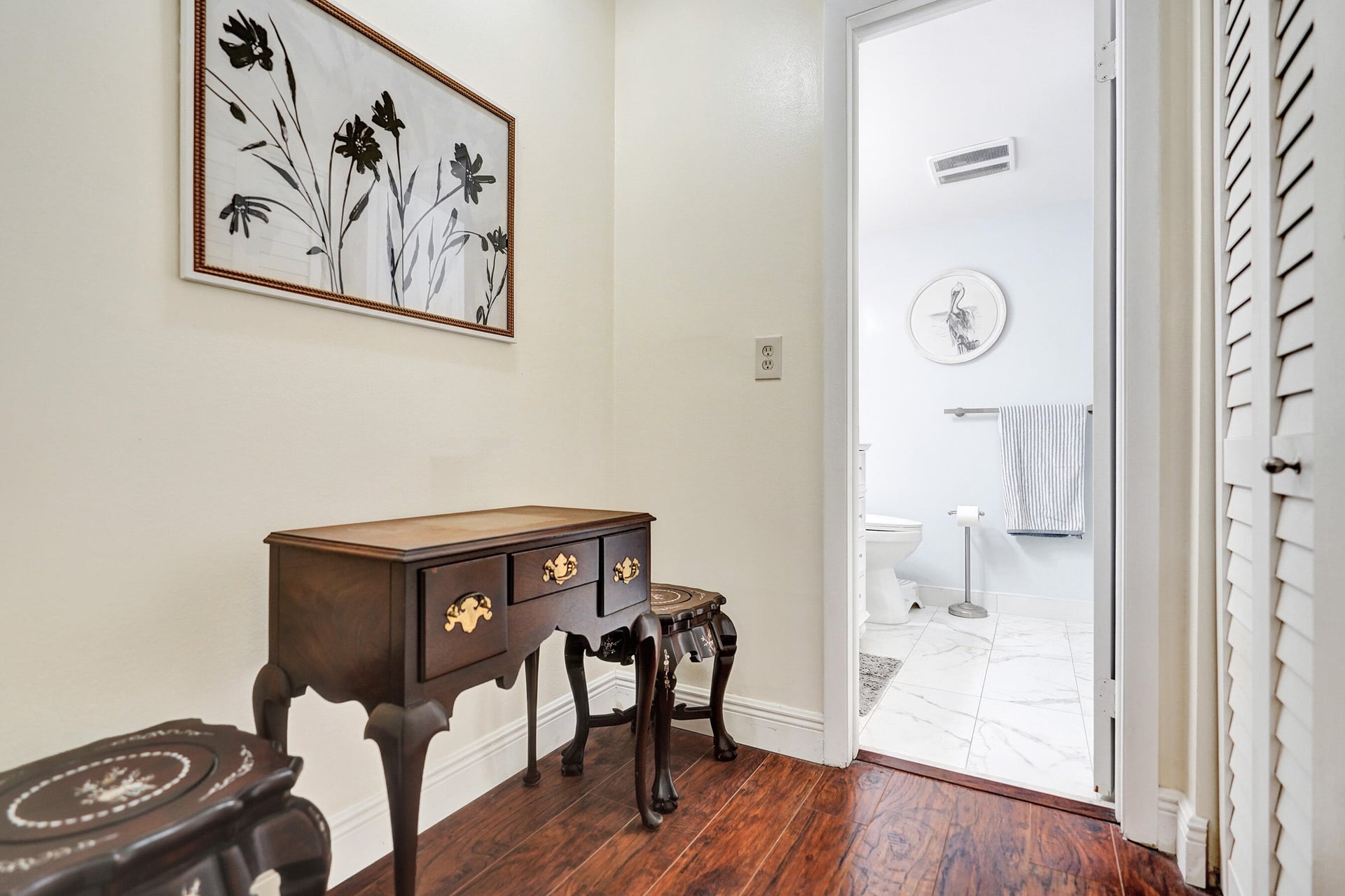 Unit 116 photo 29