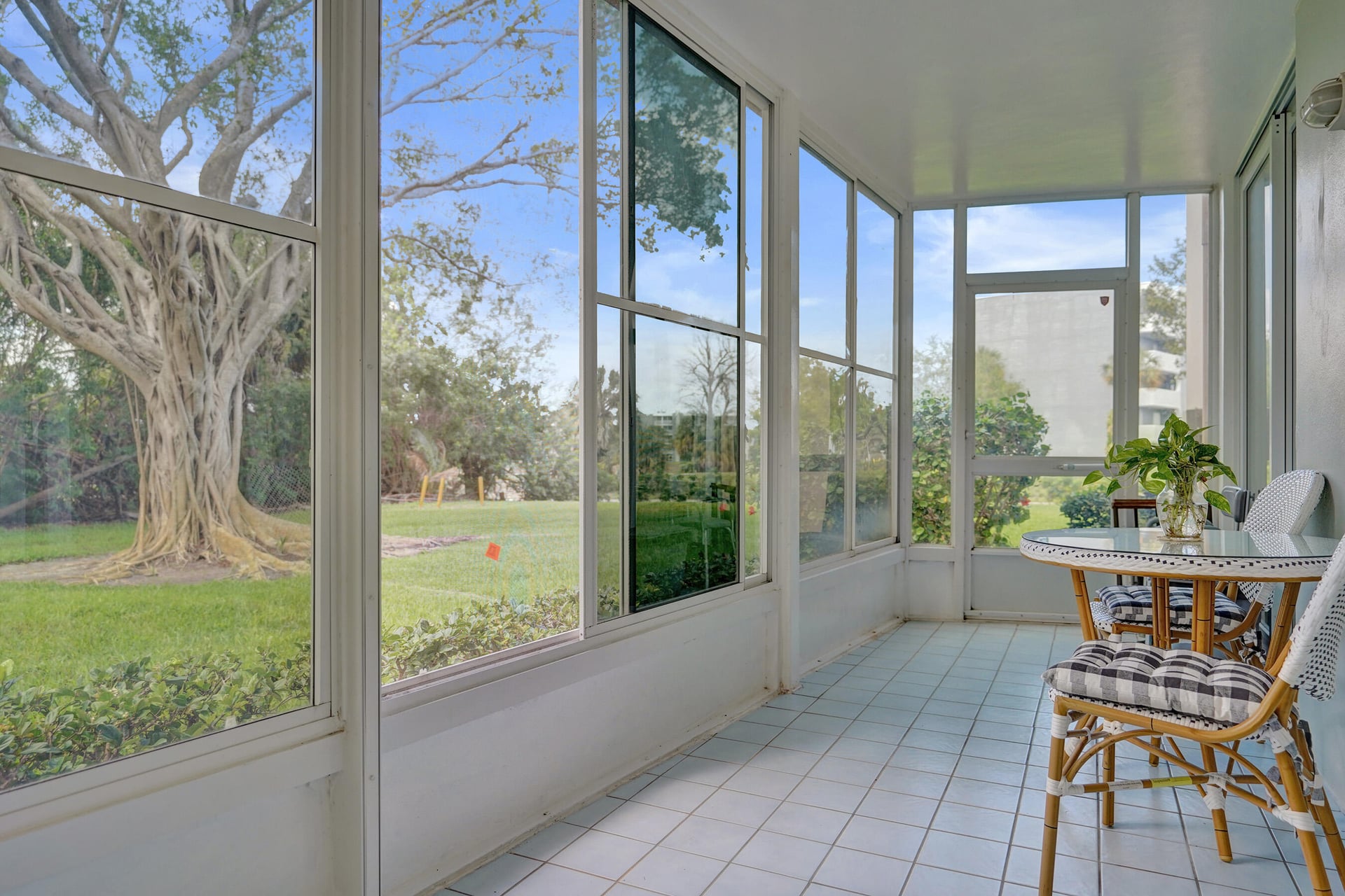 Unit 116 photo 44