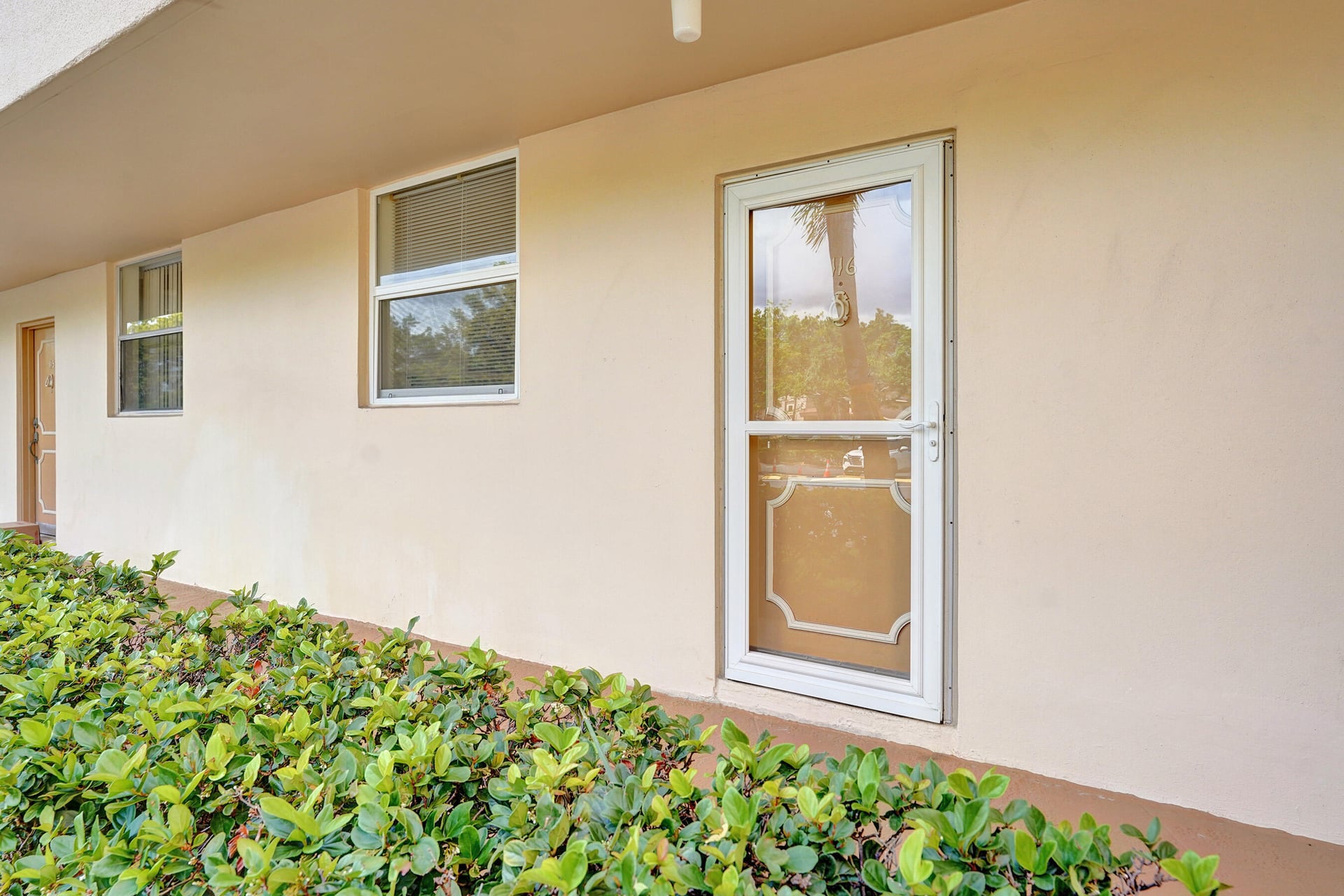 Unit 116 photo 52