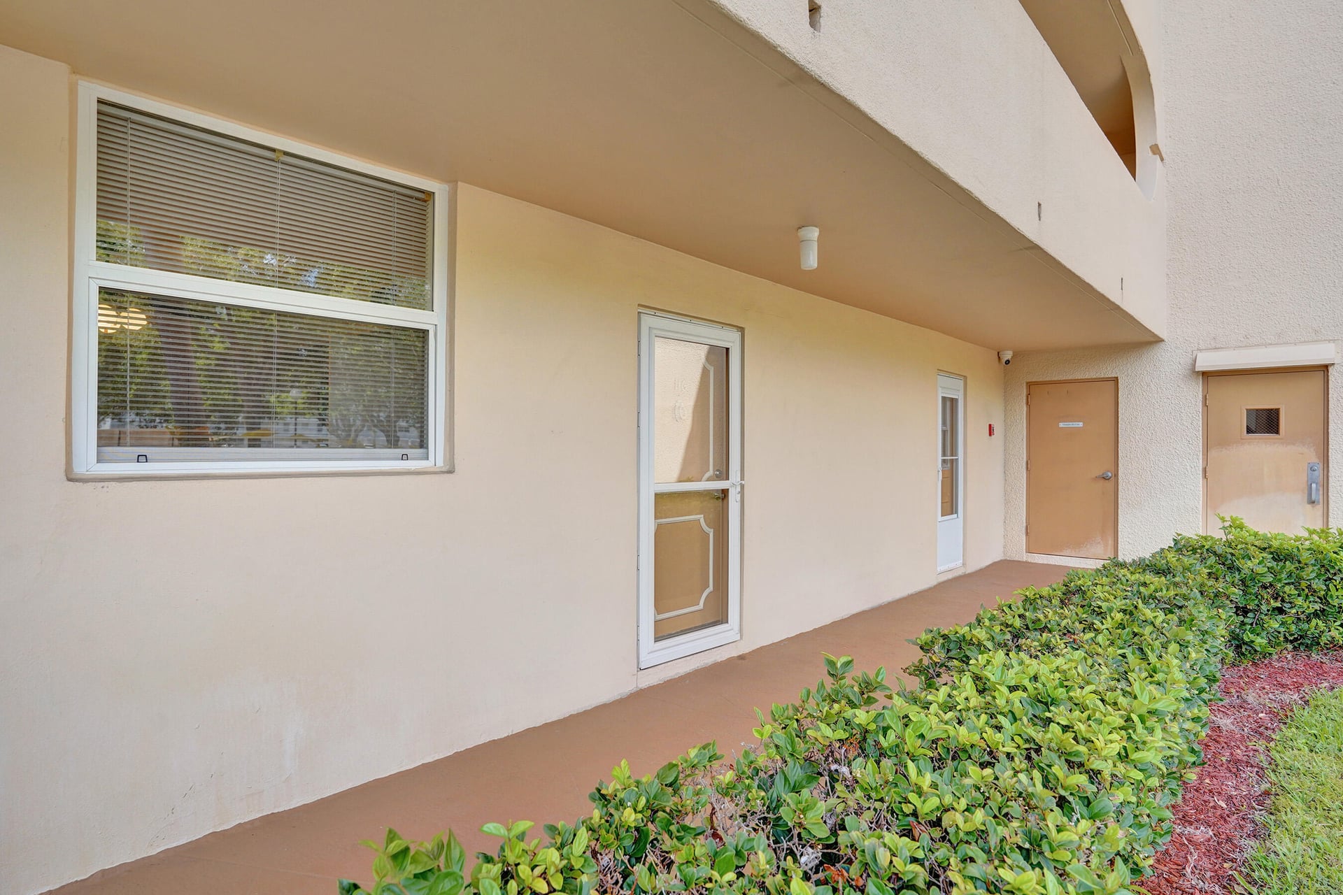 Unit 116 photo 53