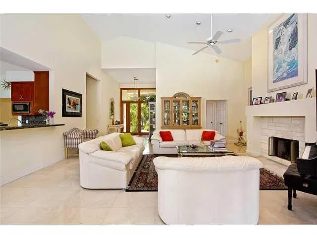 Residence photo 5