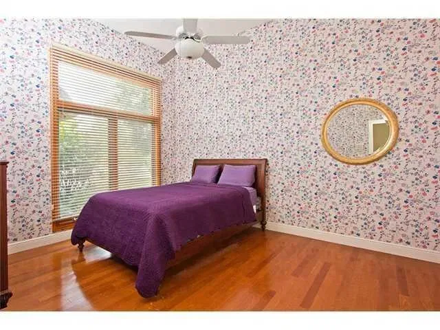 Residence photo 12