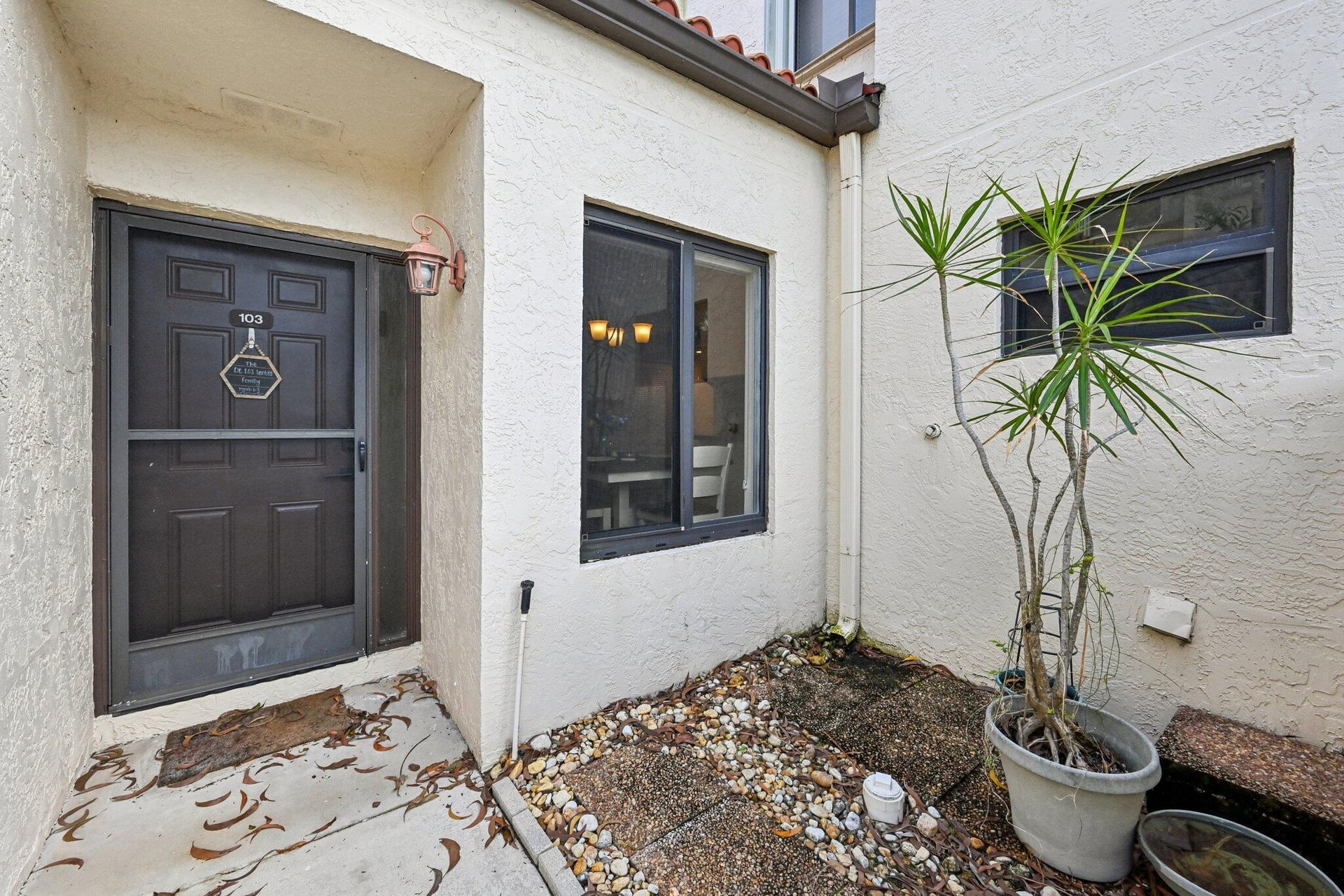 Unit 103 photo 5