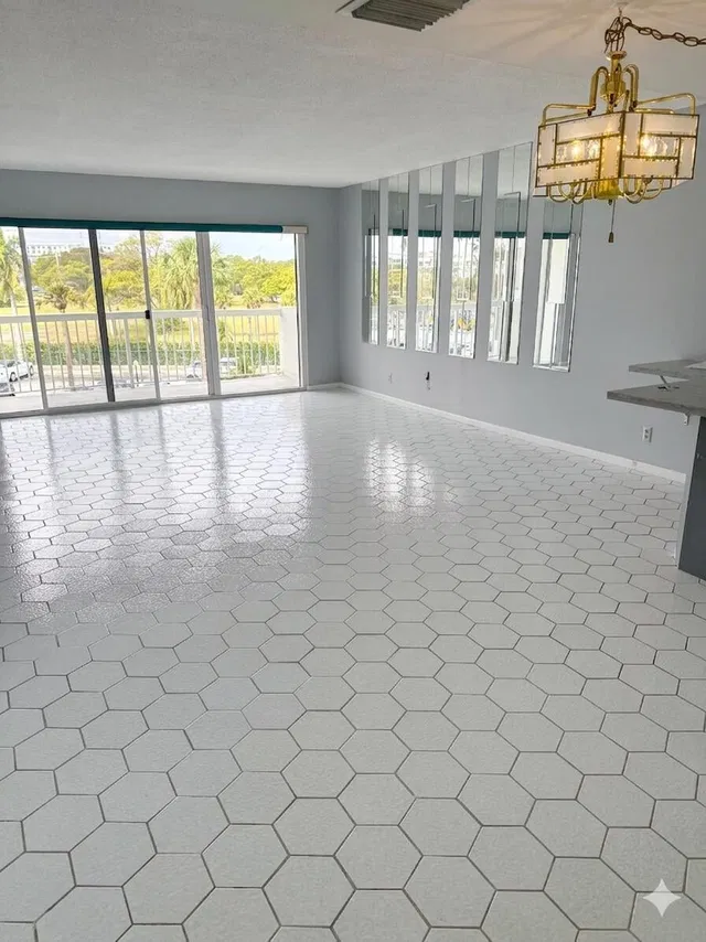 2600 N Flagler Unit 301 photo 4