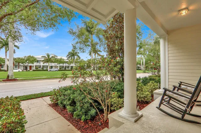 Mallory Creek Abacoa Residence photo 5
