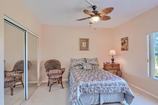 Unit 305 photo 32