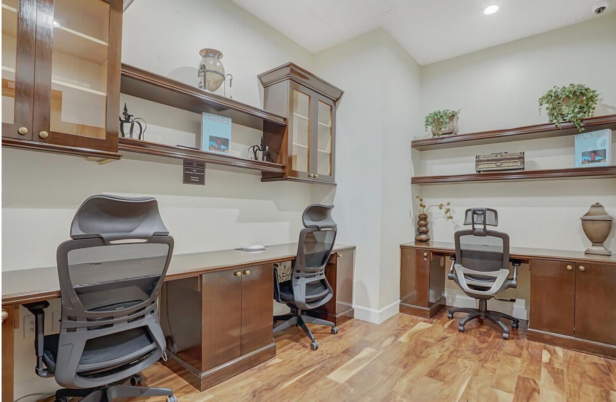 The Montecito Unit Lp4 photo 18