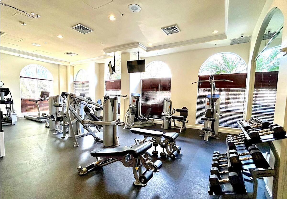 The Montecito Unit Lp4 photo 19