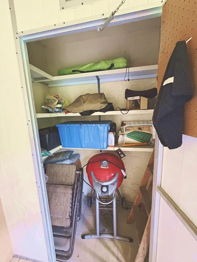 Unit Apt 233 photo 12