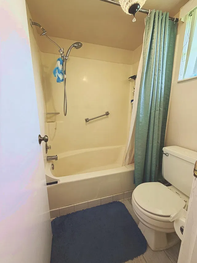 Unit Apt 233 photo 17