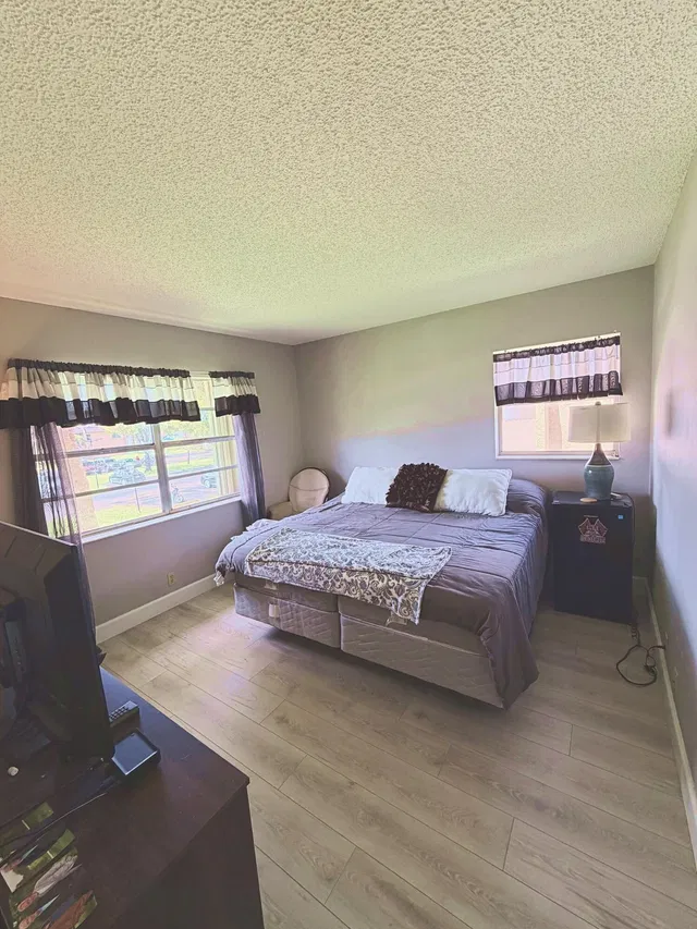 Unit Apt 233 photo 24