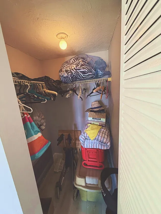 Unit Apt 233 photo 26