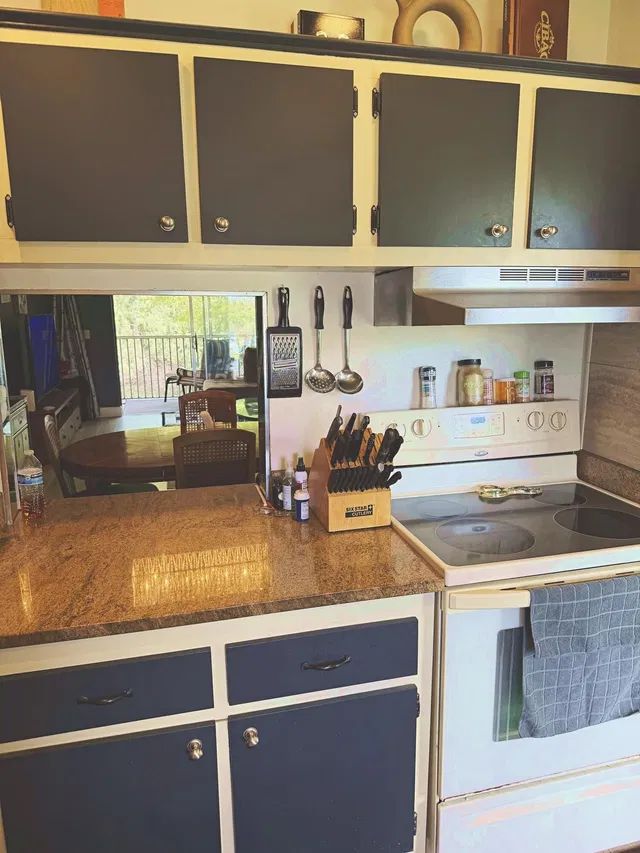 Unit Apt 233 photo 33