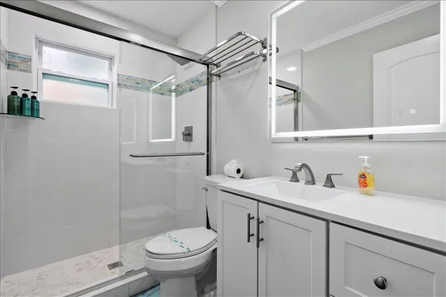 Unit A & B photo 19
