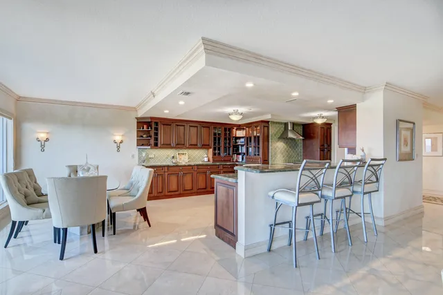 Sea Ranch Club of Boca Unit 607 photo 6