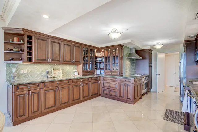 Sea Ranch Club of Boca Unit 607 photo 8