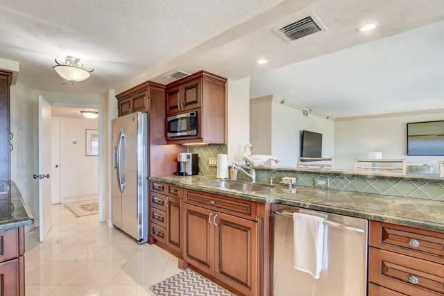 Sea Ranch Club of Boca Unit 607 photo 11