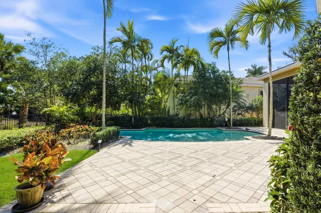 Mirasol Country Club Residence photo 39