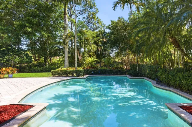 Mirasol Country Club Residence photo 40