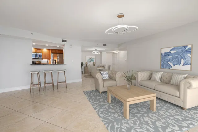Singer Island Unit 17d photo 6