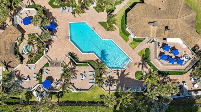 Singer Island Unit 17d photo 22