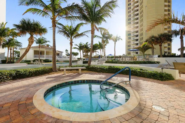 Singer Island Unit 17d photo 24