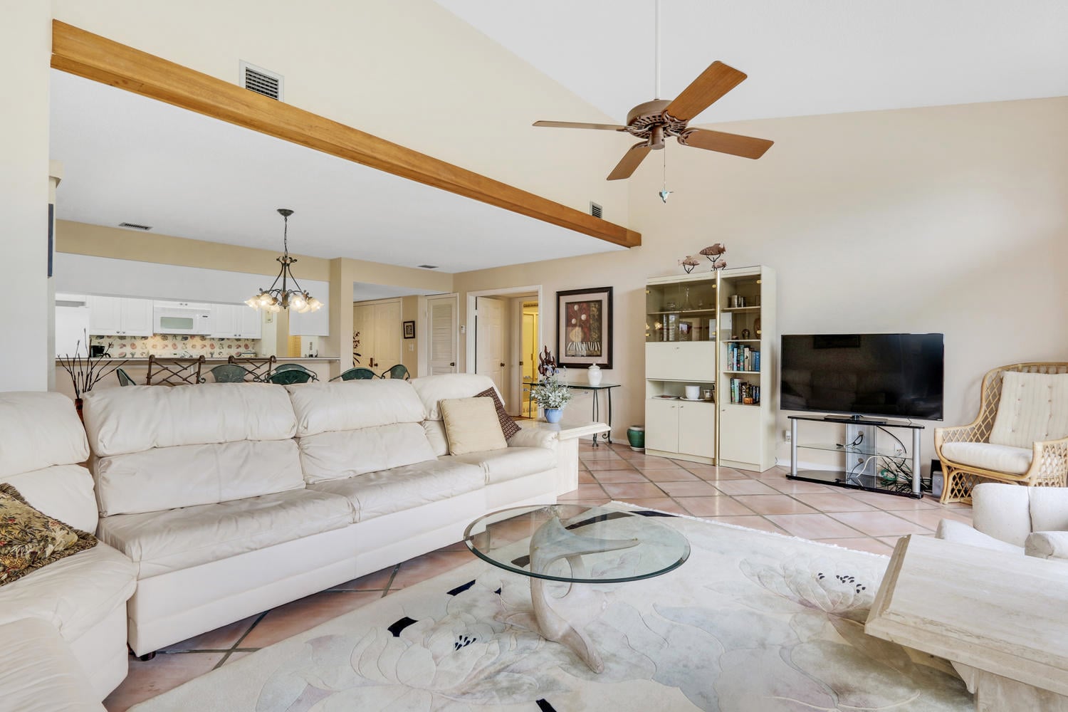  Residence photo 5