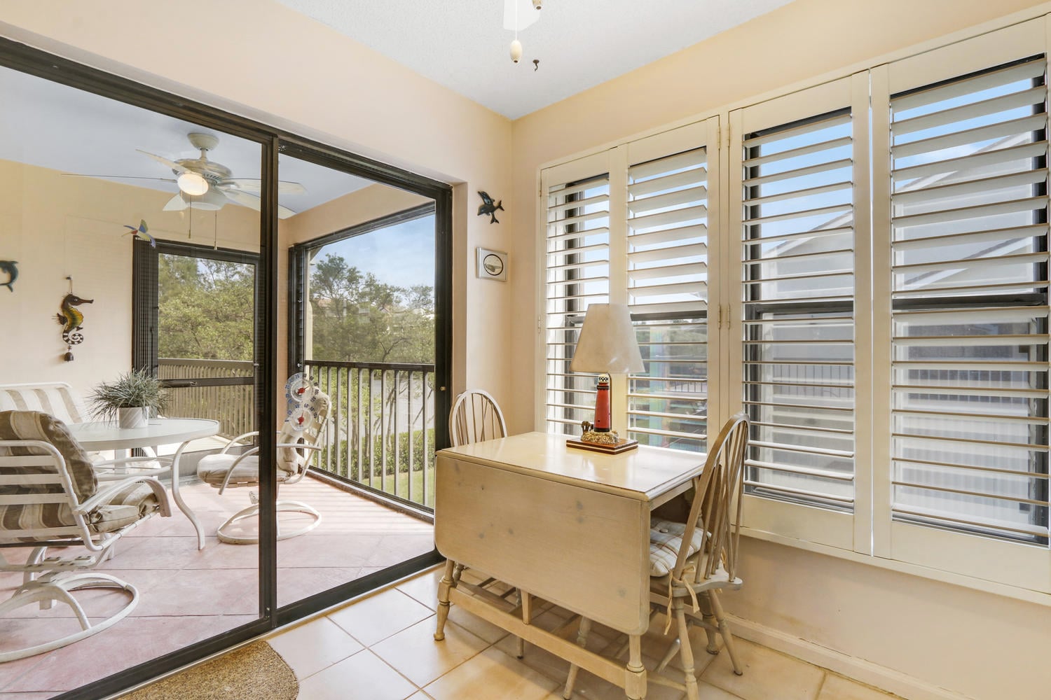  Residence photo 11
