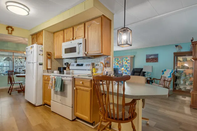 Residence photo 5