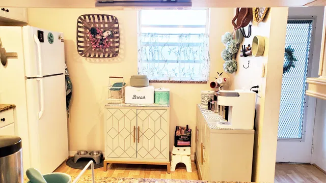 Unit 209 photo 10