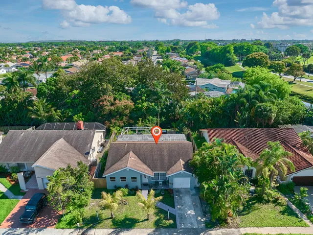 Residence photo 10