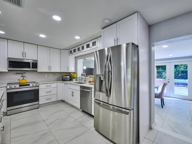 Residence photo 18