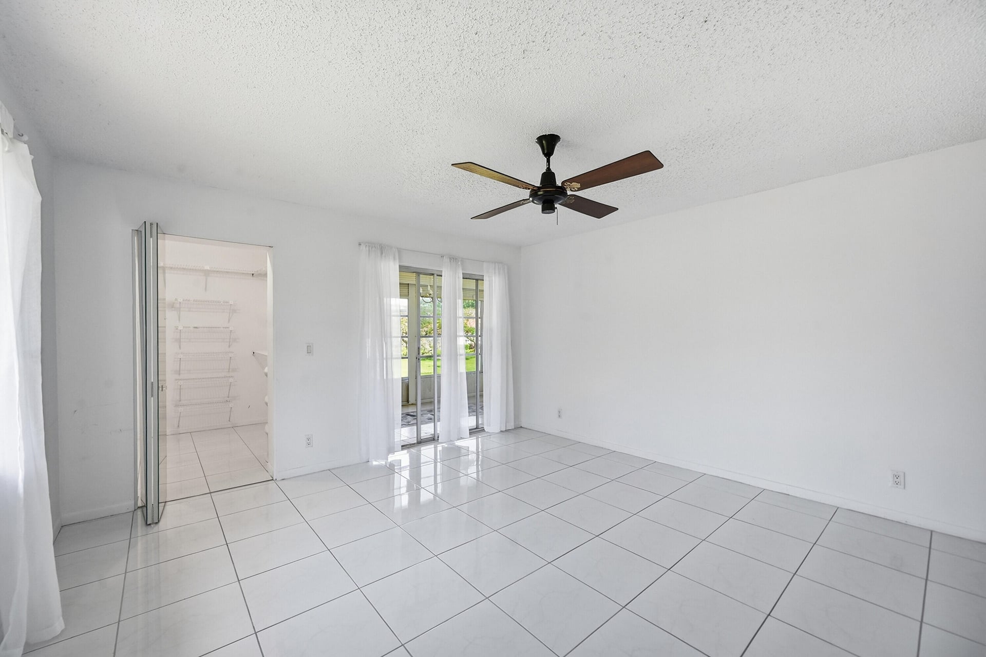 Residence photo 18