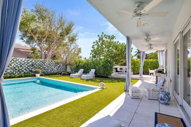 SoSo West Palm Beach Residence photo 2