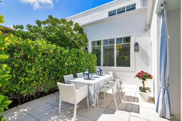 SoSo West Palm Beach Residence photo 4