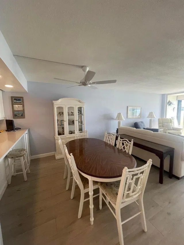 Unit 13104 photo 5