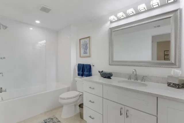 Unit N104 photo 27