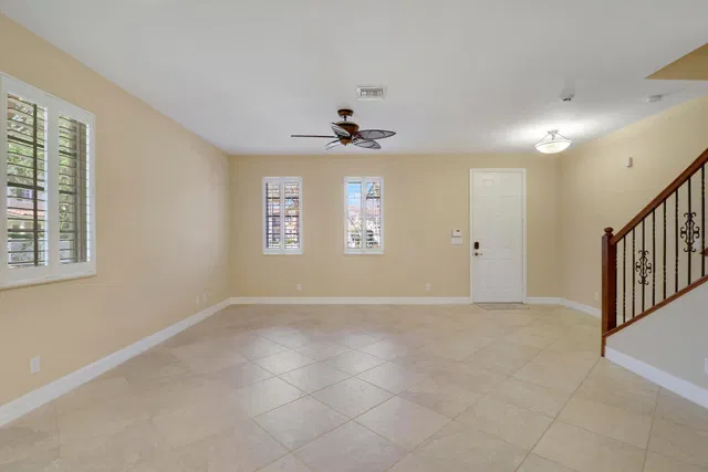 Canterbury Place Residence photo 5