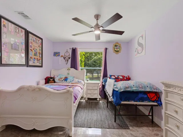 Residence photo 21