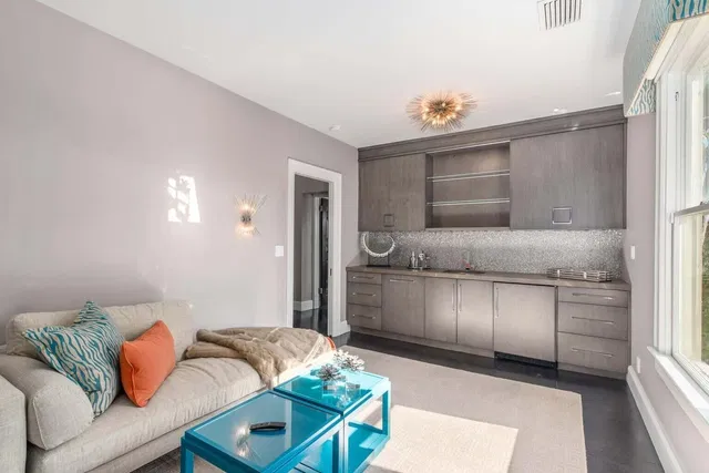  Residence photo 20