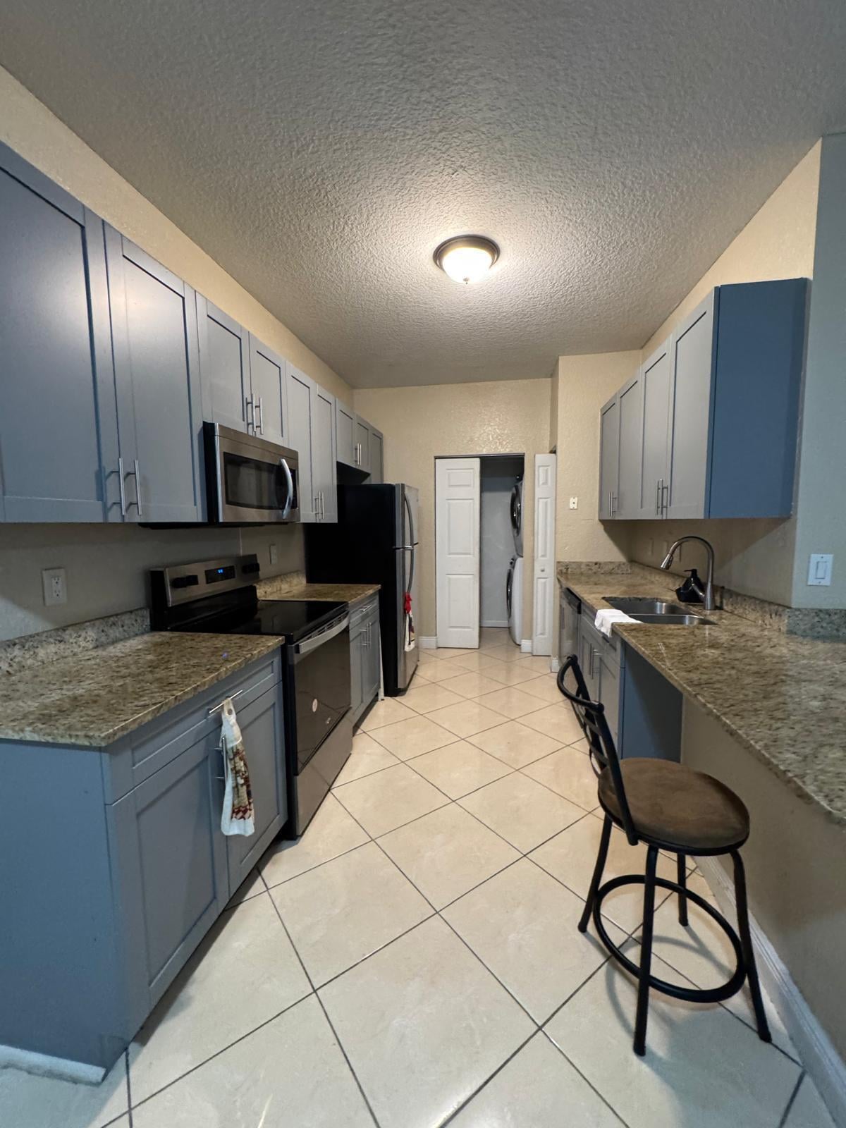  Unit 25 photo 5