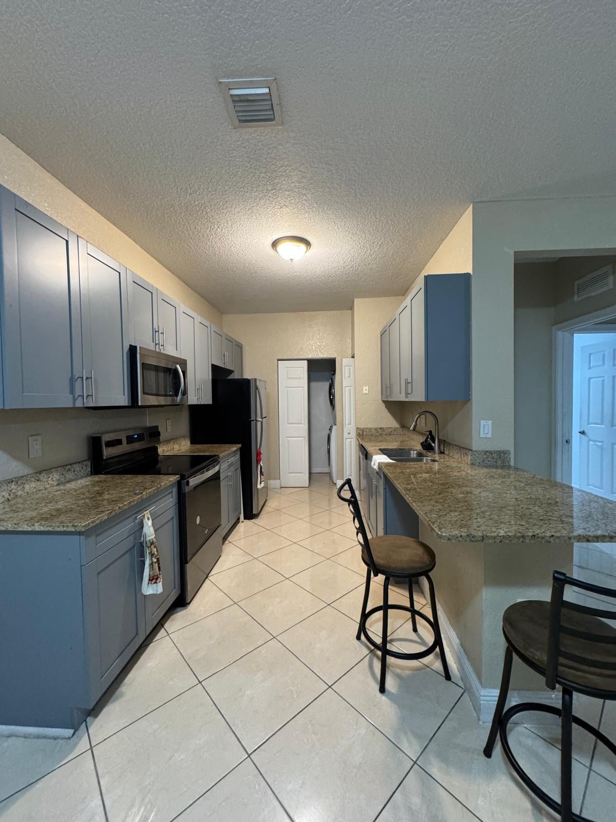  Unit 25 photo 6