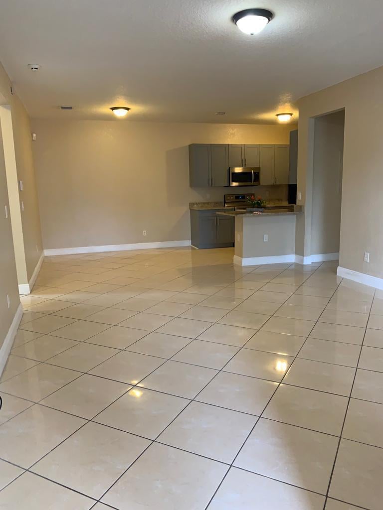  Unit 25 photo 8