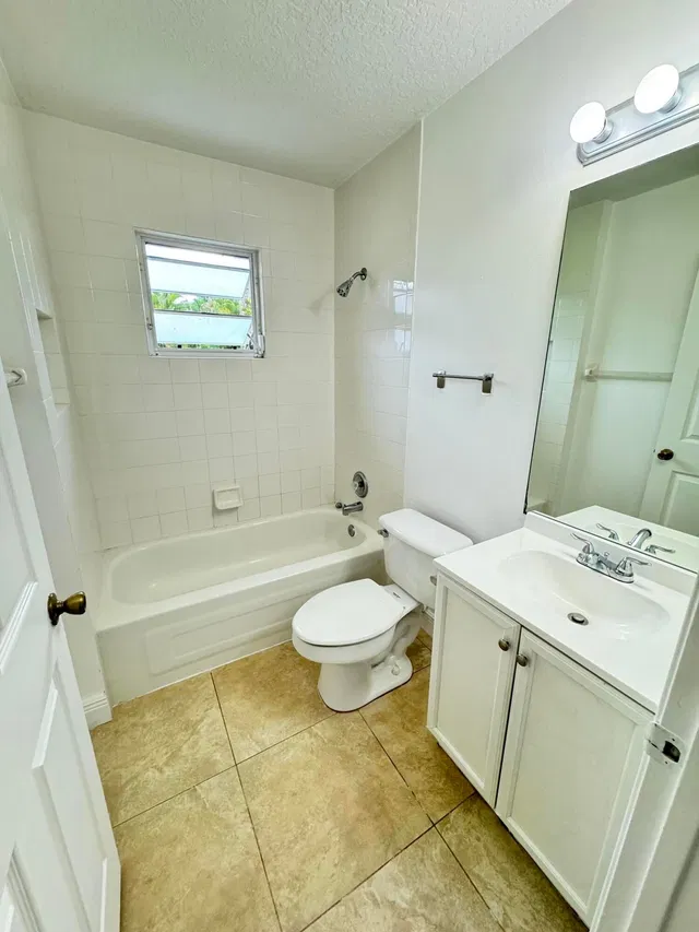 Residence photo 35