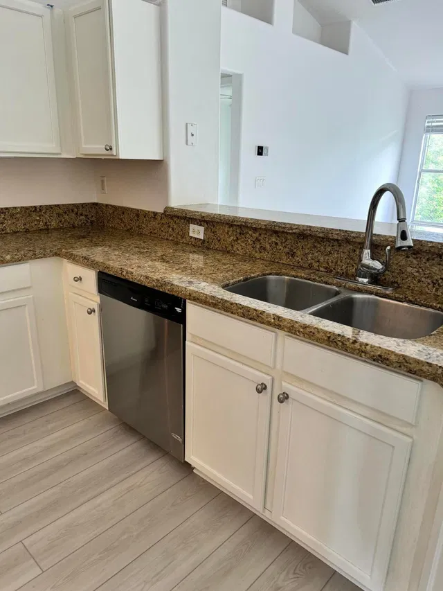 Residence photo 42